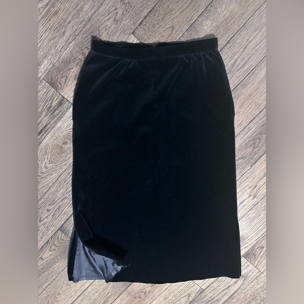 Vintage dark academia 💯 cotton velvet midi skirt with pockets